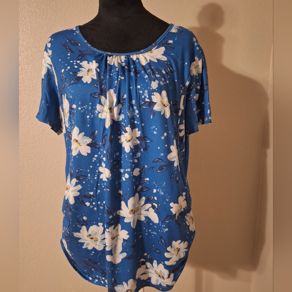 3 For $21 Floral Blue Women's Nursing/maternity Top